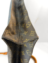 Louis Vuitton Monogram Sac Plat Tote Bag M51140 side corner detail on TTS pearl-white background