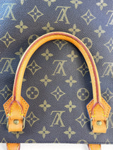 Louis Vuitton Monogram Sac Plat Tote Bag M51140 handle and monogram detail